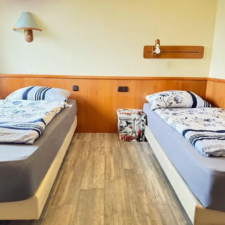 Апартаменты Voor Twee Personen 33-15 Friedeburg (Lower Saxony)
